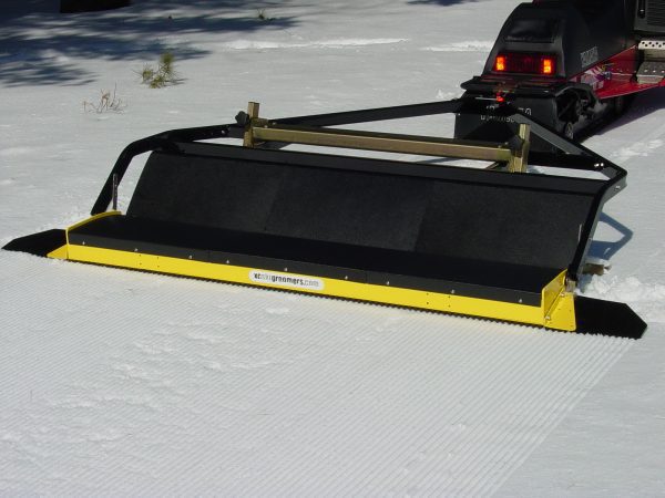 snow groomer