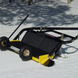 snow groomer with wheels