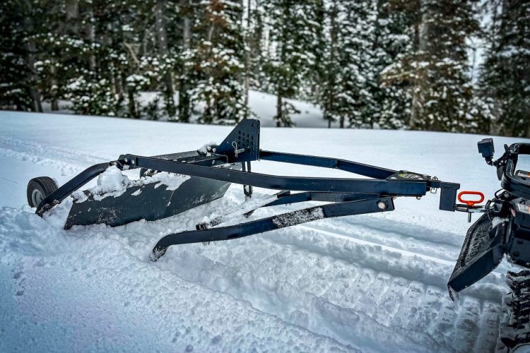 Snow Groomer with Razor and Wheel Kit
